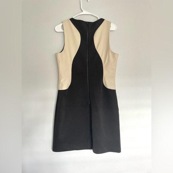 W118 Walter Baker Colour Block Sleeveless Sheath Dress - Picture 4 of 7